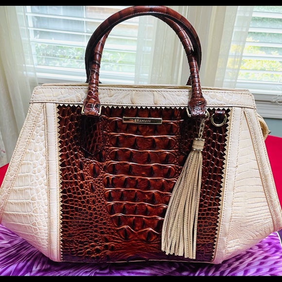 Meet your Posher, Susan - Picture 2 of 6